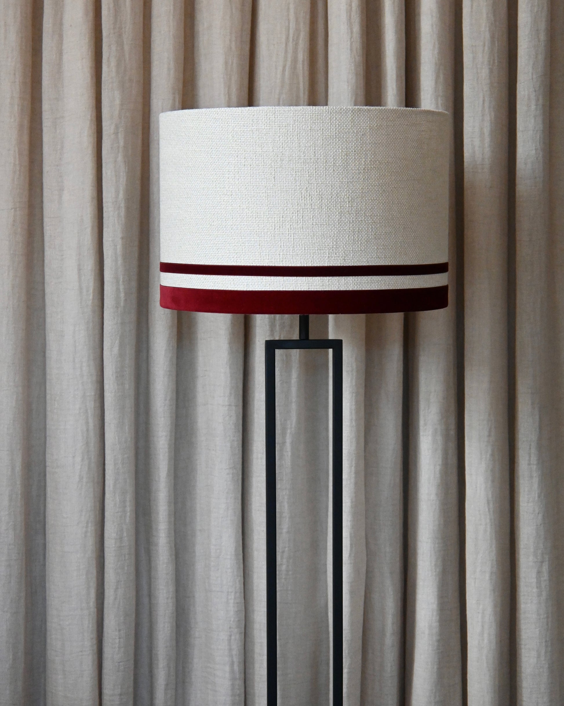 Base lampara de pie hierro negro 145cm h