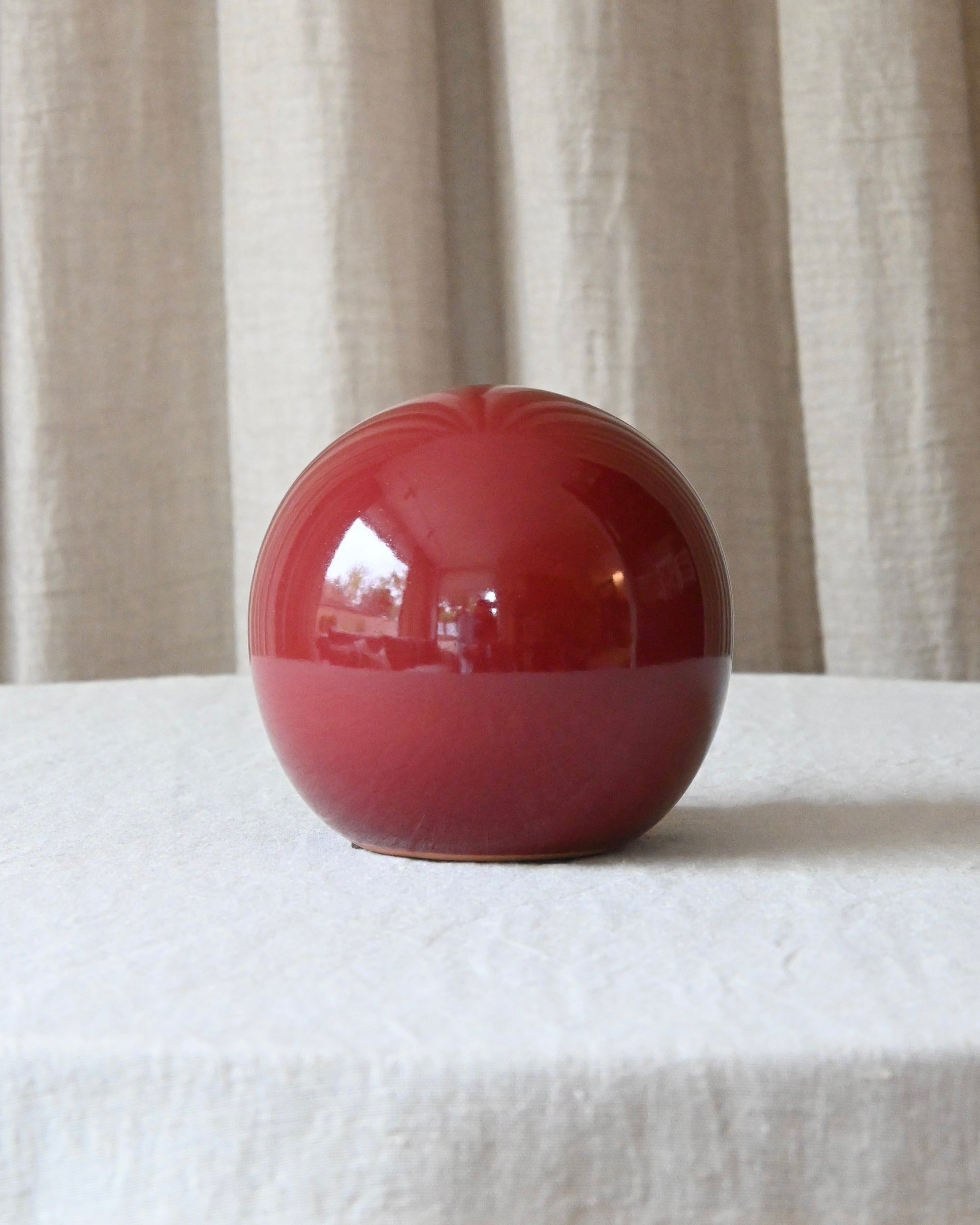 Bola decorativa cerámica M granate