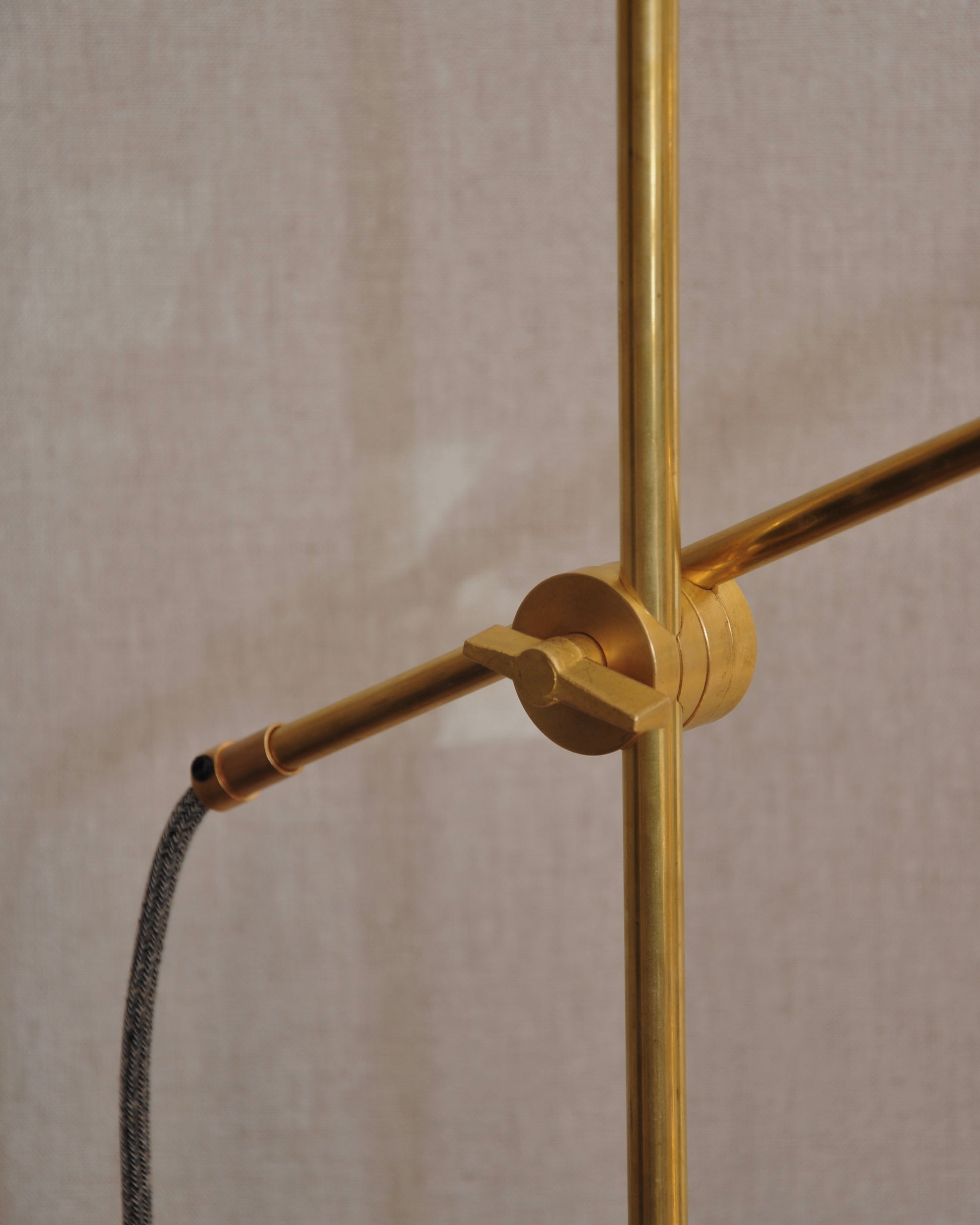 Lampara de pie Roncal