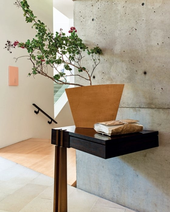 LIBRO - Distinctly Modern Interiors