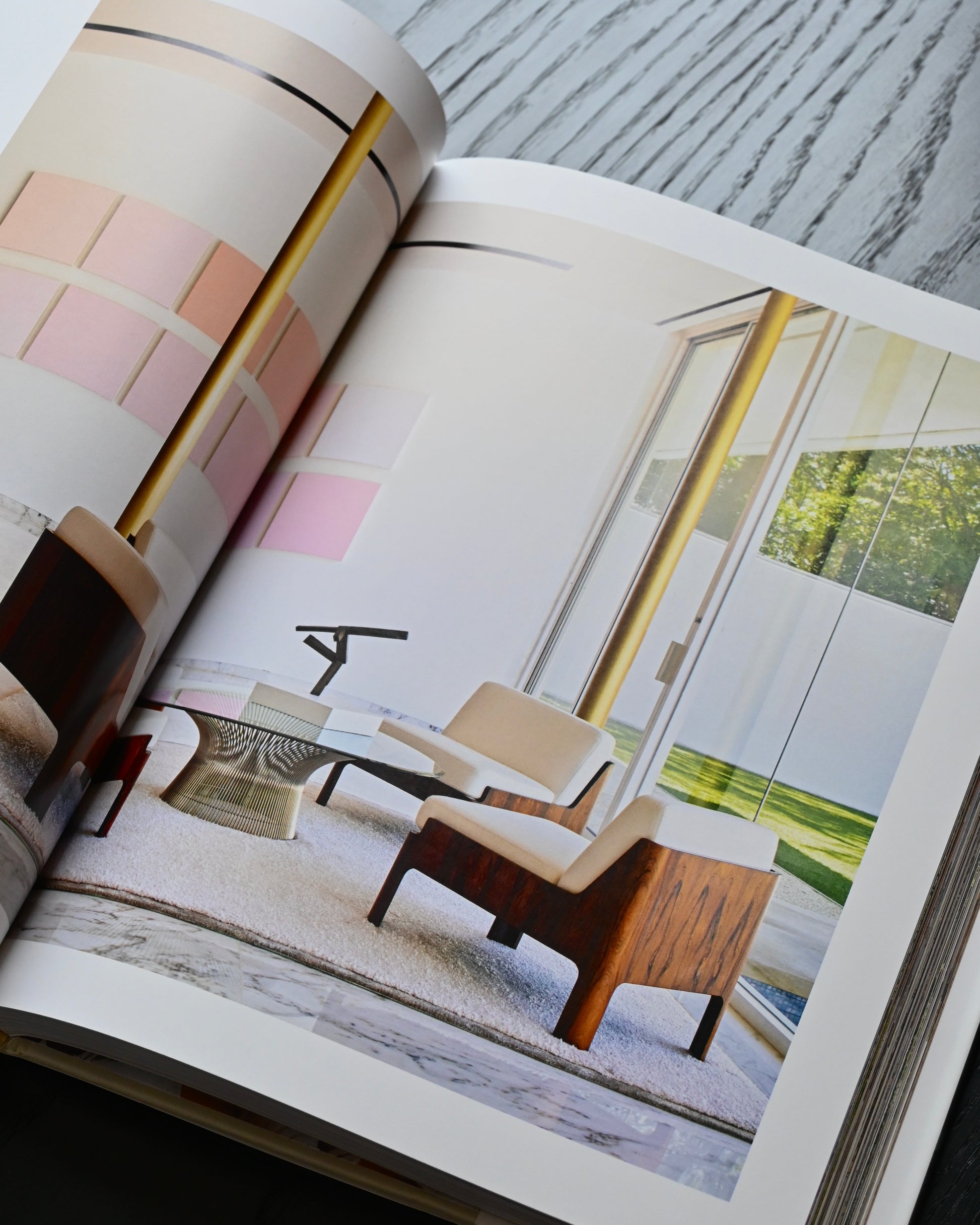 LIBRO - Distinctly Modern Interiors