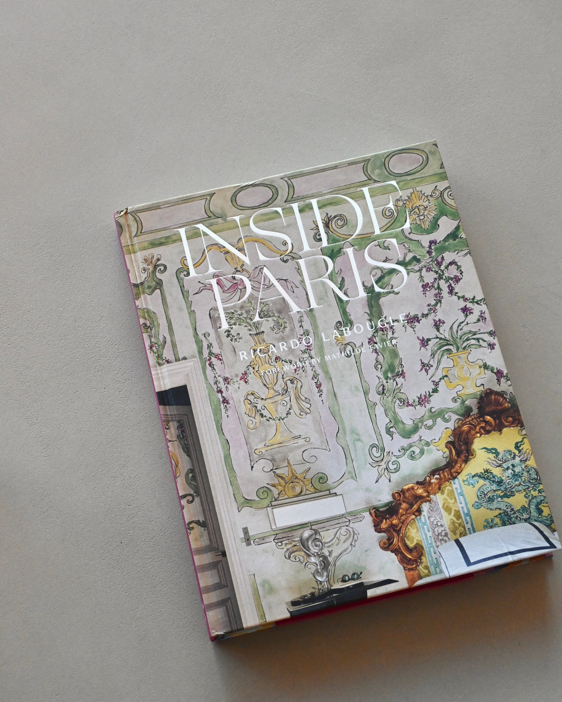 LIBRO - Inside Paris