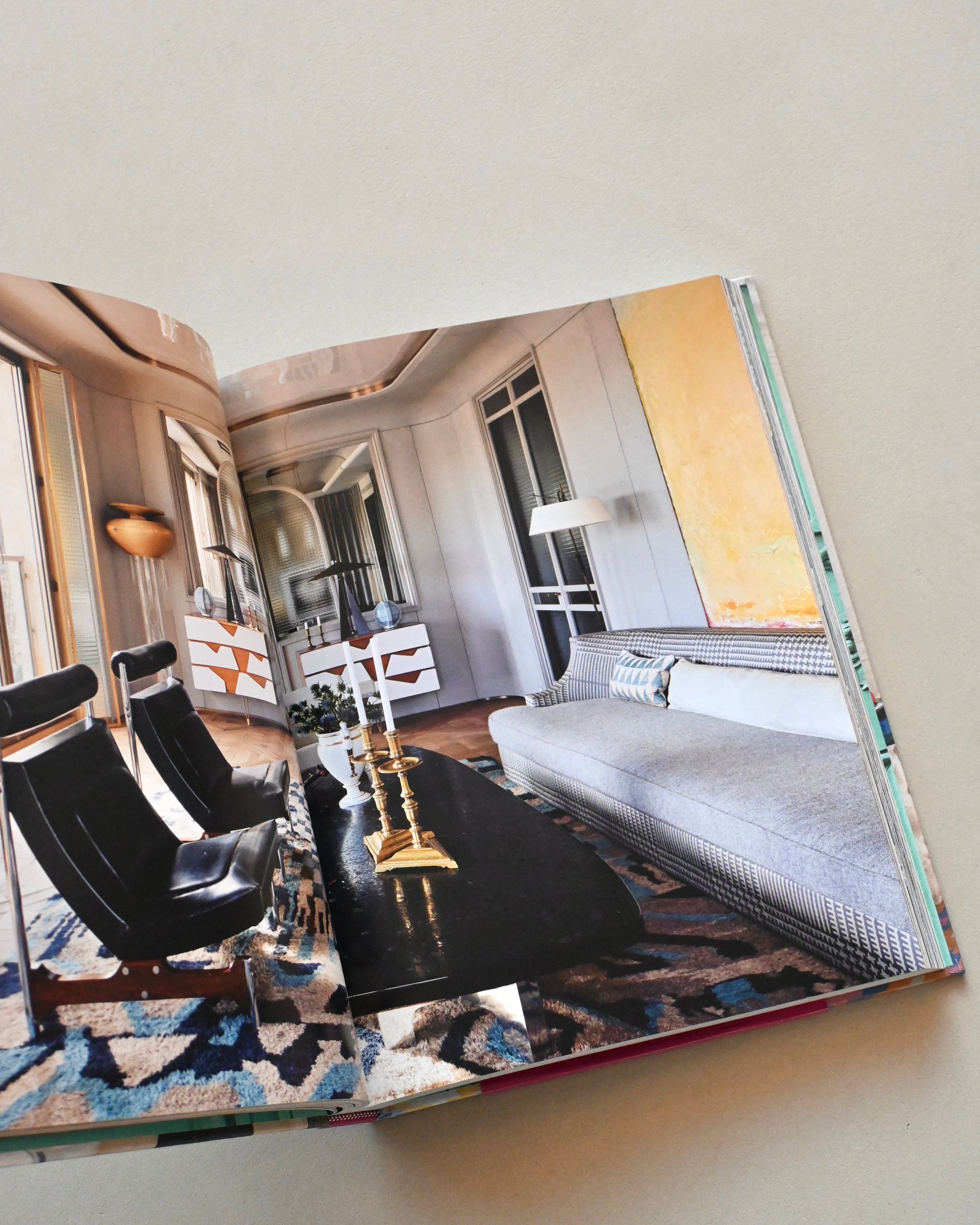 LIBRO - Inside Paris