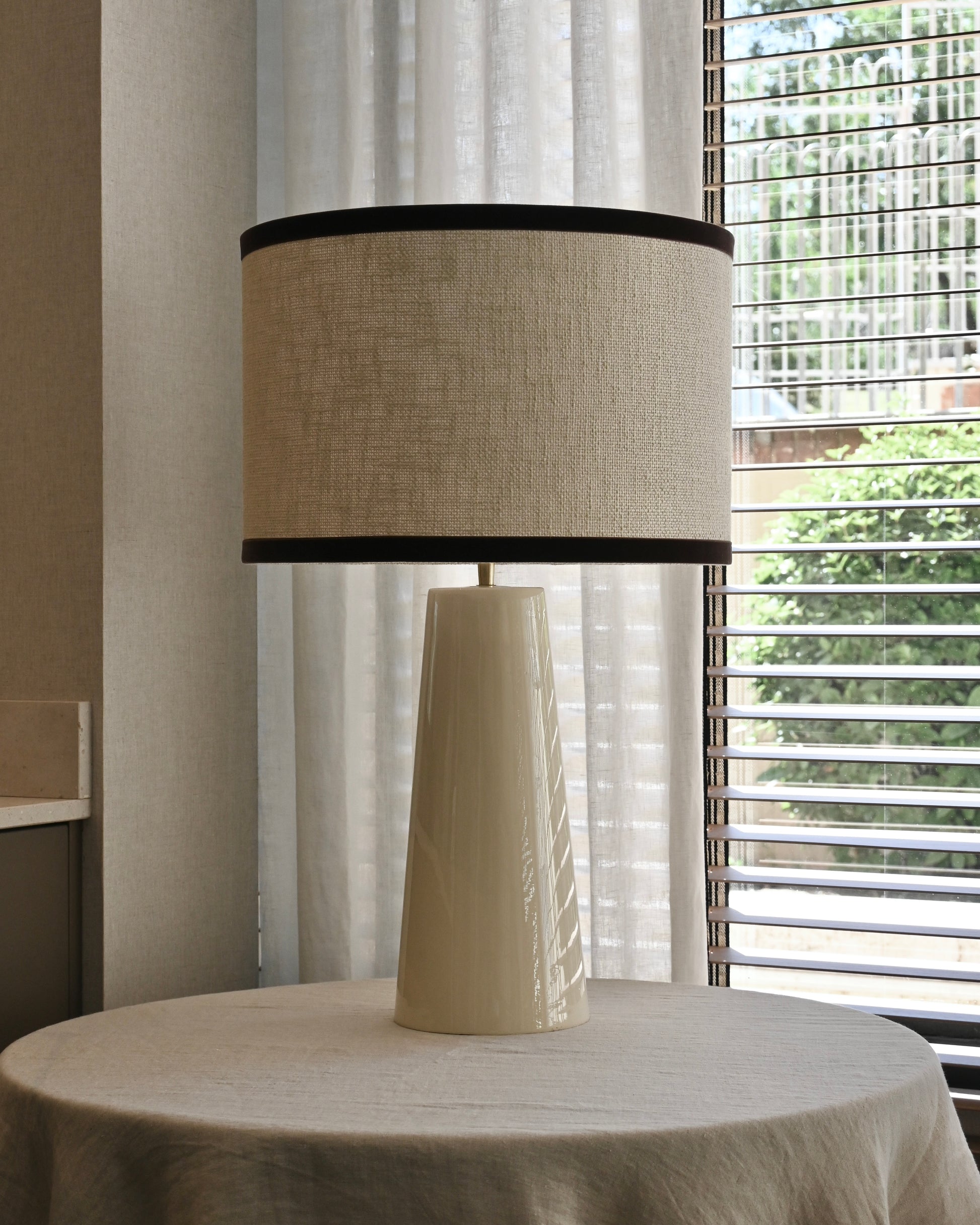 Pantalla saco hielo con terciopelo marrón 45Ø x 30h cm