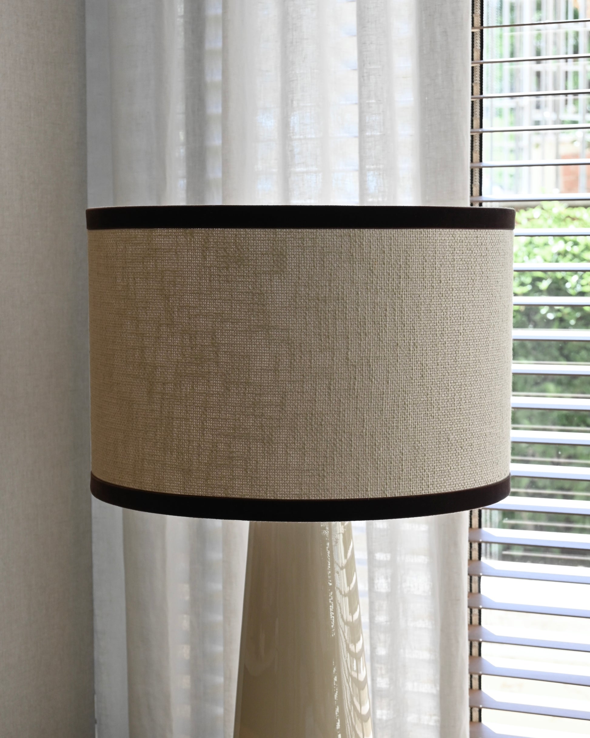 Pantalla saco hielo con terciopelo marrón 45Ø x 30h cm