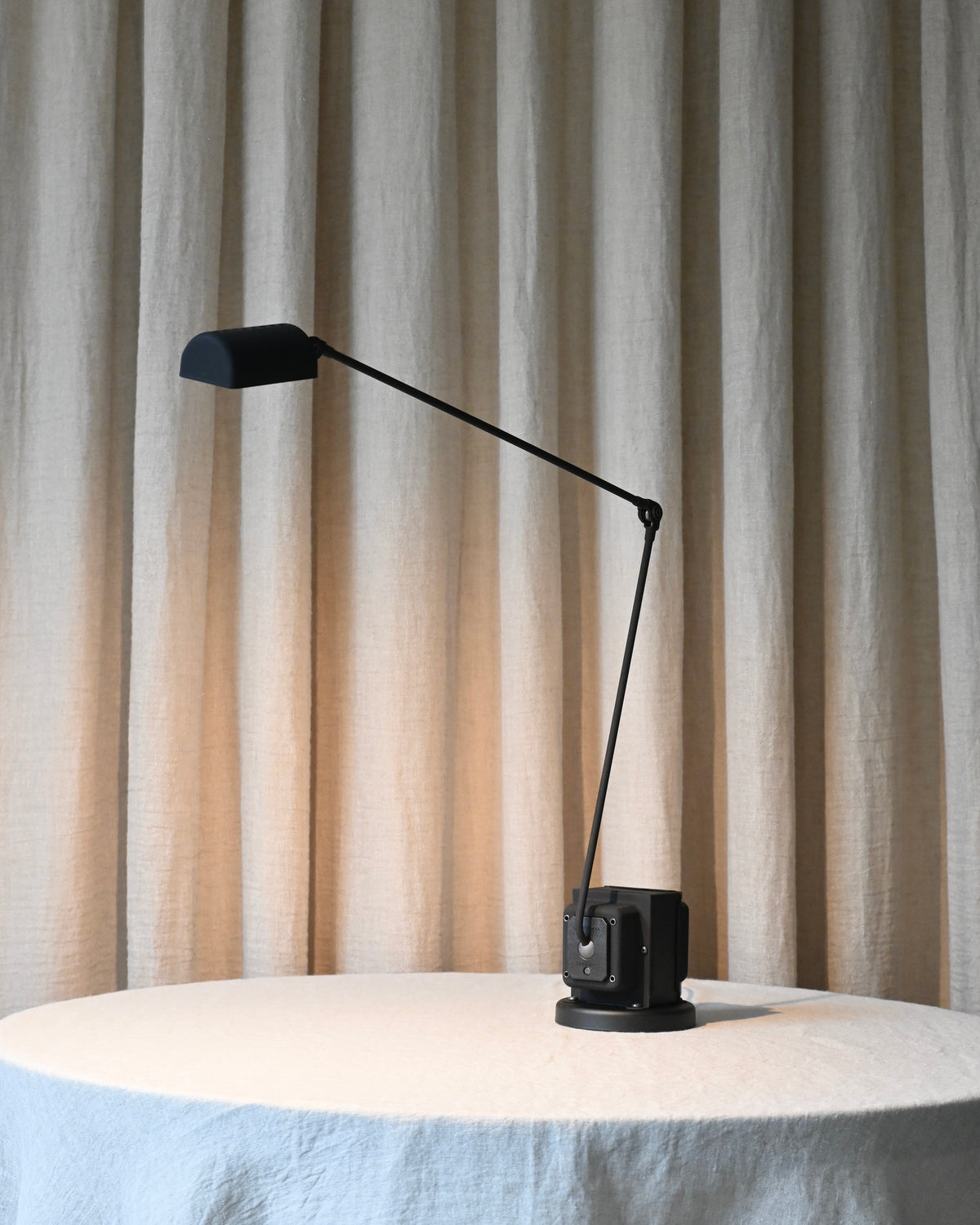 Lampara de mesa - Dalphine Tavolo Led 2700ºK Nero Softouch