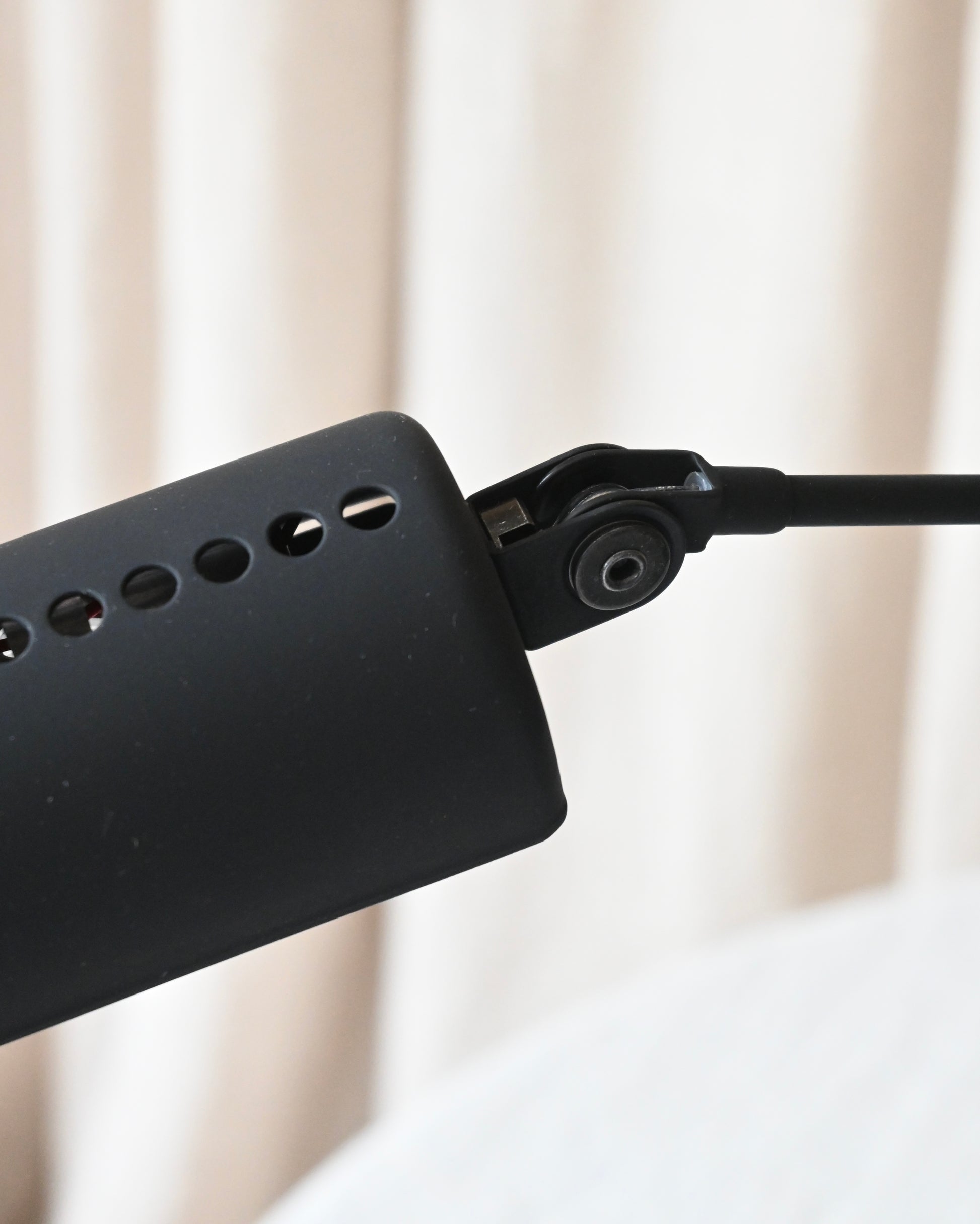 Lampara de mesa - Dalphine Tavolo Led 2700ºK Nero Softouch