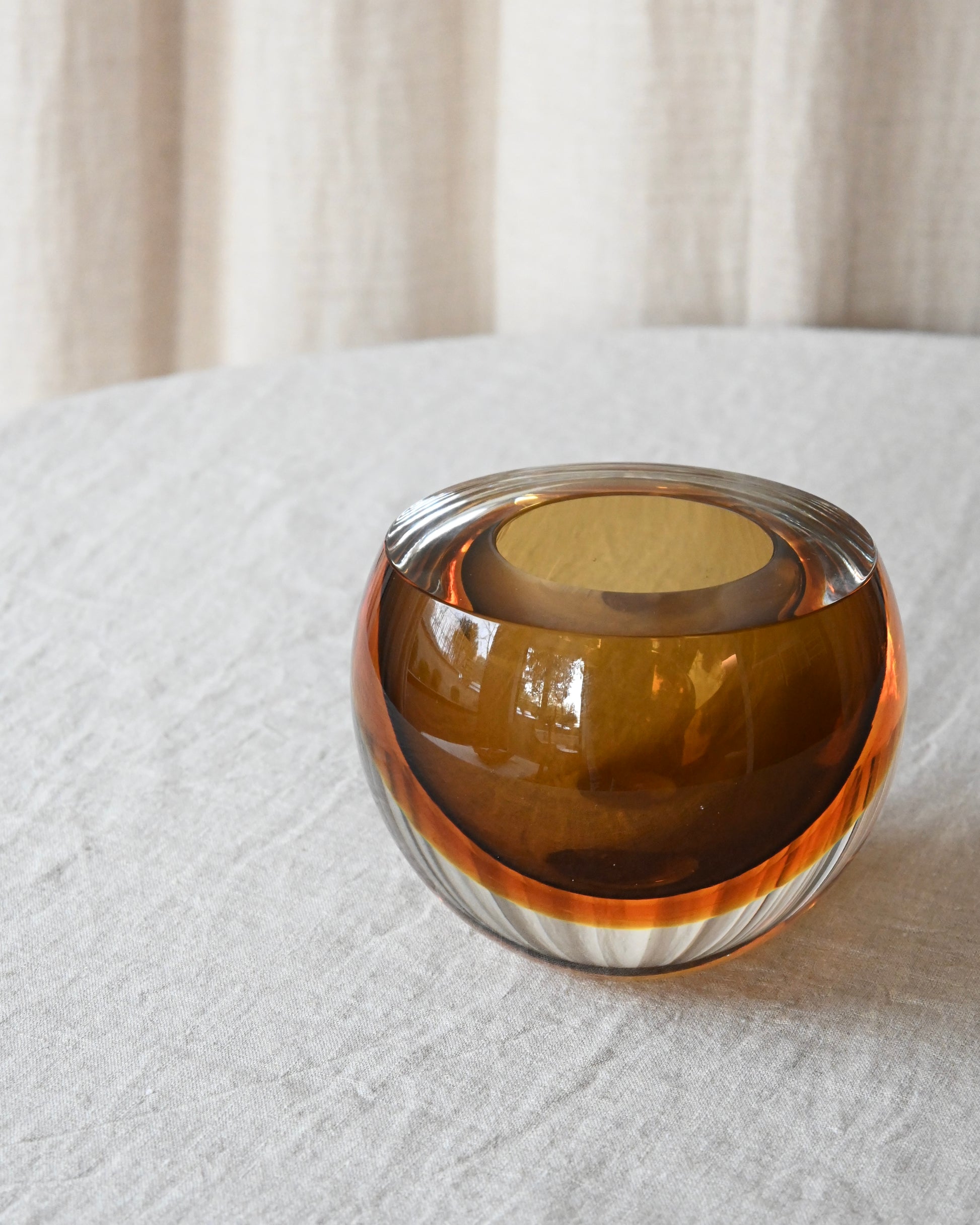 Jarrón Murano drop plano fumê-ambar