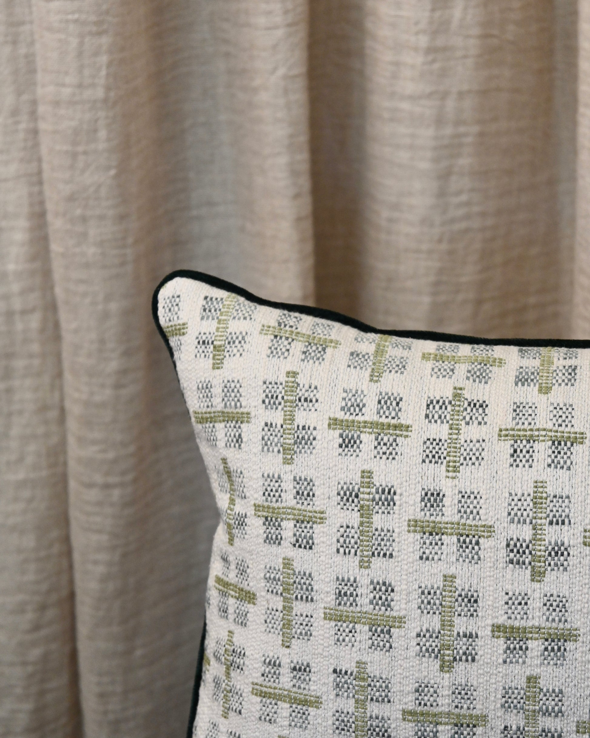 Almohadón geometrico bitono