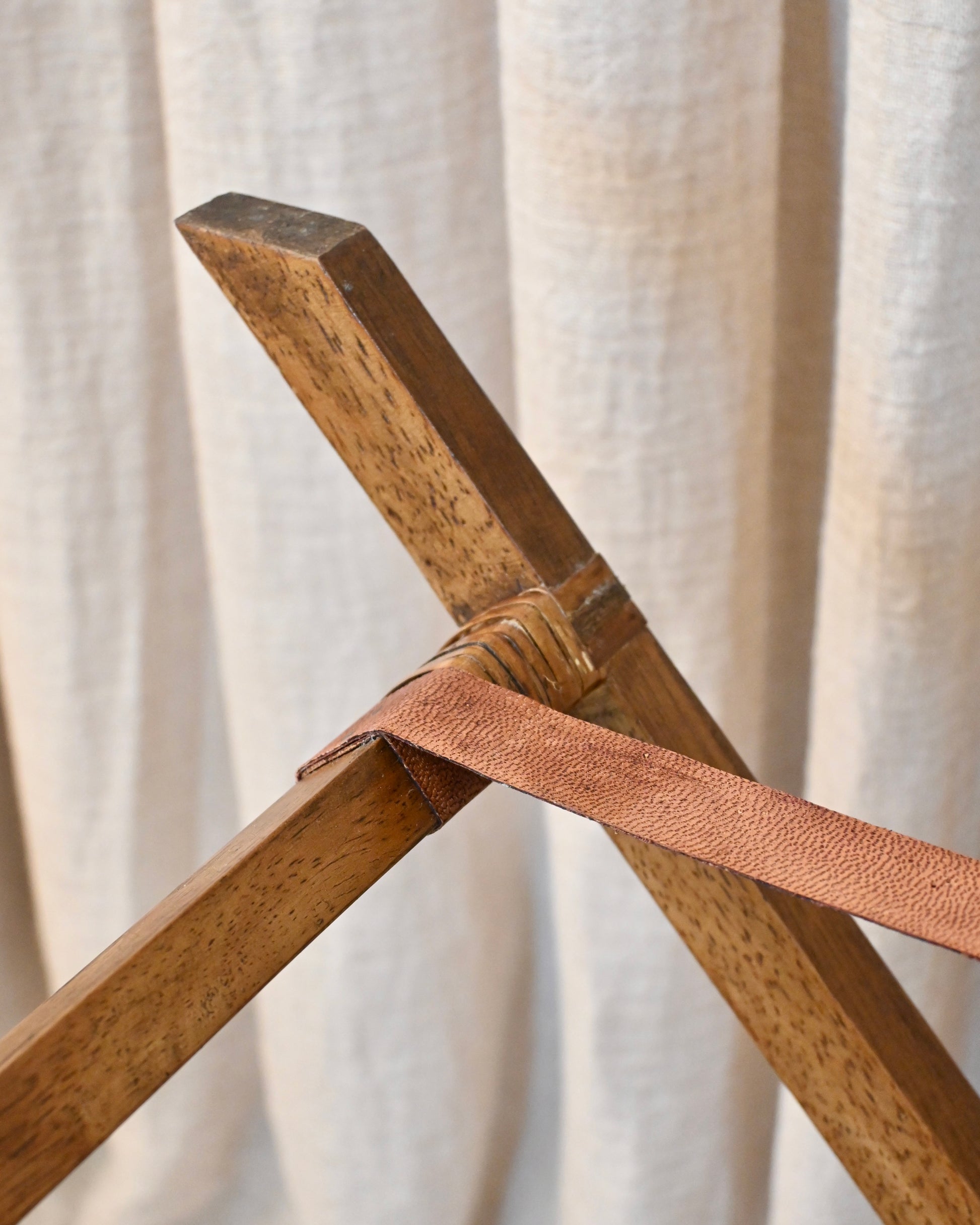 Mesa auxiliar en ratán