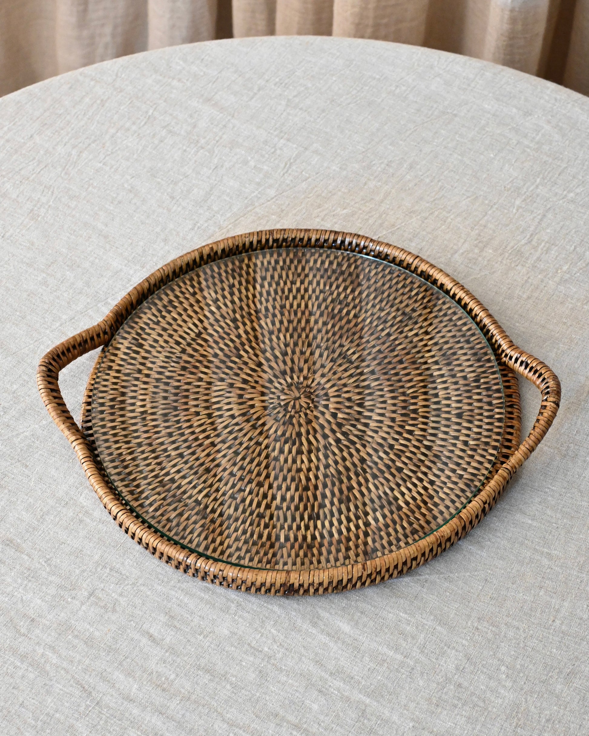 Bandeja de ratán Kora redonda