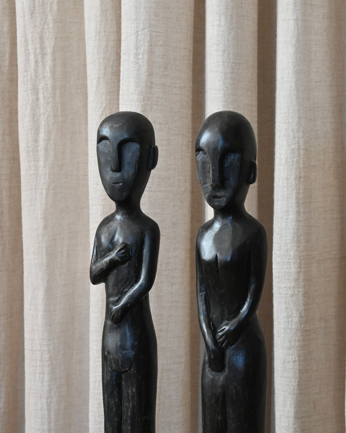 Pareja de esculturas Raíz