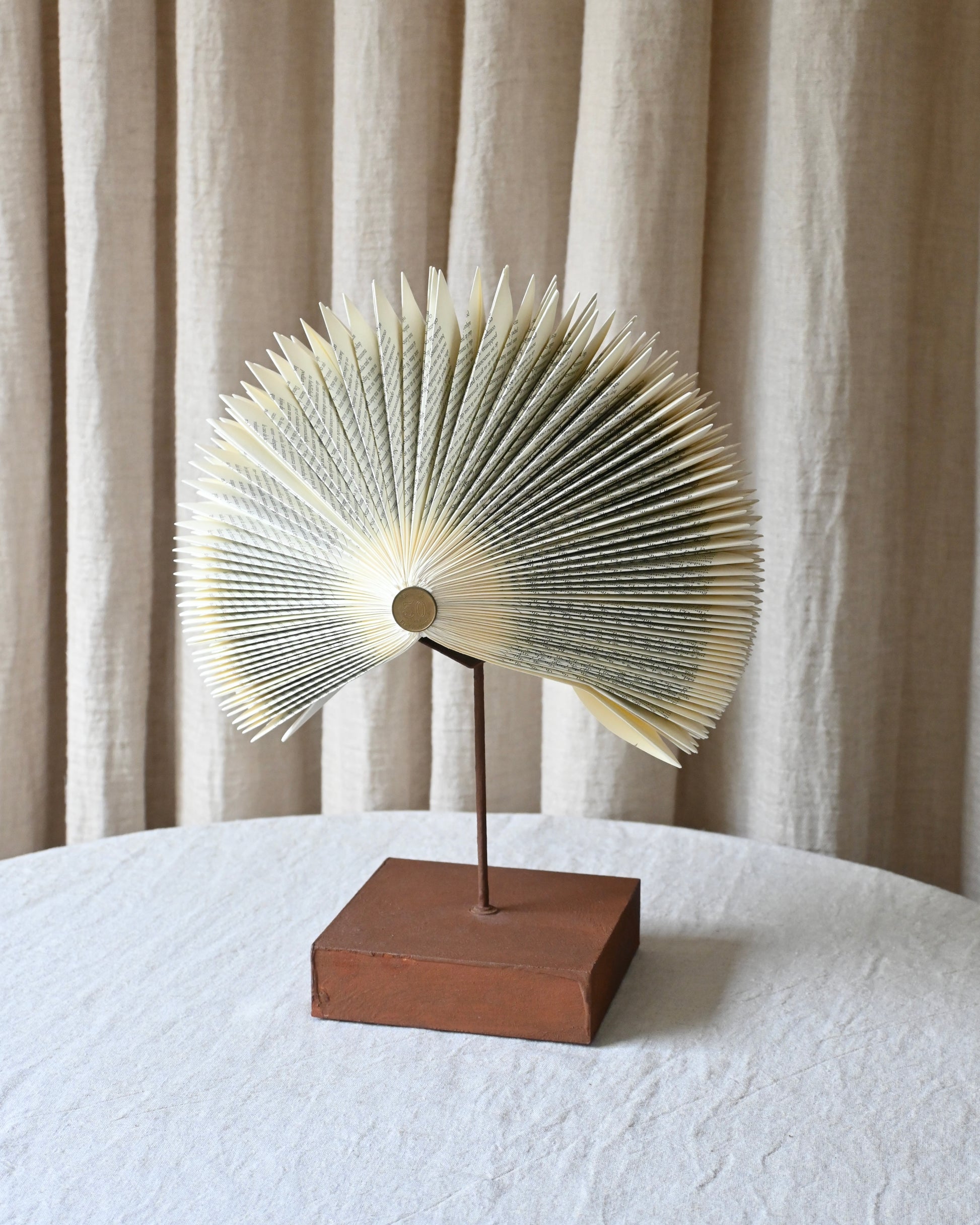 Escultura Libro